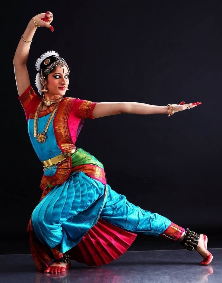 Red Green Blue Bharatanatyam Costume We Dress red-green-blue-bharatanatyam-costume-we-dress